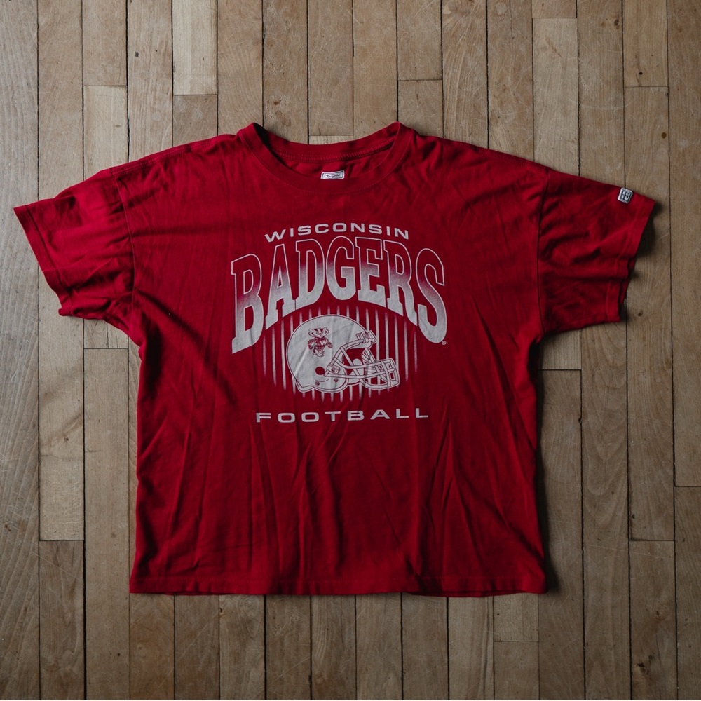 American Eagle Tailgate Wisconsin Badgers T-Shirt